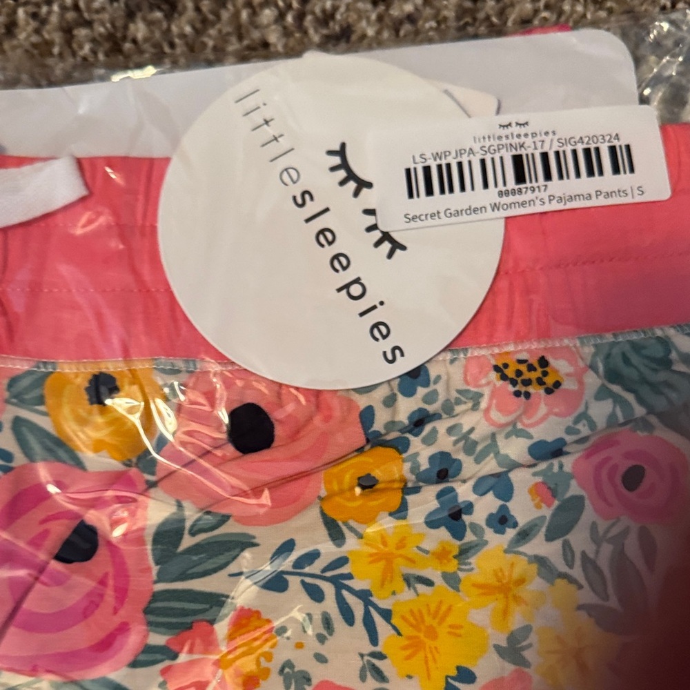 Little Sleepies Vibrant Floral Pajama set top and bottom - Picture 3 of 4